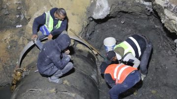 صرف الإسكندرية تواصل إصلاح هبوط أرضي بخط طرد سموحة الجديدة