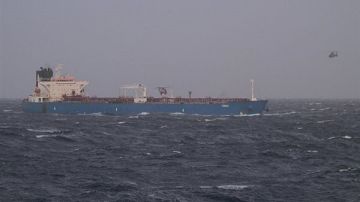 ماكرون يعلن احتجاز ناقلة نفط في البحر الأبيض المتوسط بزعم أنها قادمة من روسيا