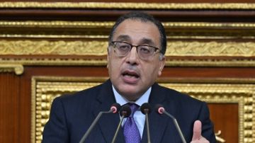 أبو العينين: مدبولي نموذج لرئيس الوزراء القادر على مواجهة التحديات العالمية فيديو أبو العينين: مدبولي نموذج لرئيس الوزراء القادر على مواجهة التحديات العالمية فيديو