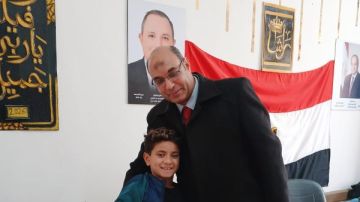 بعد السماح له من رعاية بورسعيد لأداء الامتحان.. ننفرد بنشر صورة الطفل آدم من داخل اللجنة