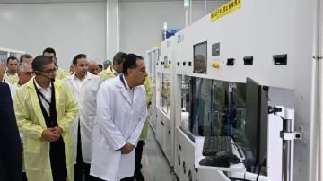 رئيس الوزراء يفتتح مجمع مصانع إيليت سولار لتكنولوجيا الطاقة الشمسية بالمنطقة الصناعية بالسخنة باستثمارات 116 مليون دولار