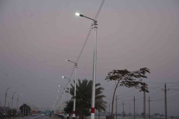 صيانة وإصلاح كشافات وأعمدة الإنارة في شوارع بسيون بالغربية