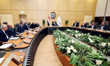 كامل الوزير: ترفيق المناطق الصناعية أولوية لجذب الاستثمارات