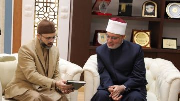 مفتي الجمهورية يستقبل وفدا من مجلس المحافظين بجامعة المنهاج الباكستانية