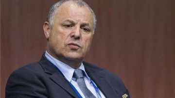 نقل هاني أبو ريدة للمستشفى بعد وعكة صحية مفاجئة أثناء مباراة مصر وكوت ديفوار