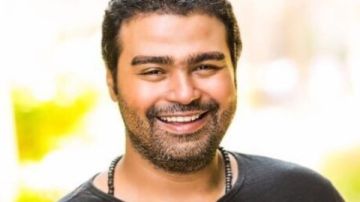  لو حد غرضه يضرني ربنا يهديه .. إسلام إبراهيم يوجه رسالة قوية للمتطفلين