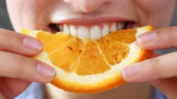 متى تأكل البرتقال لتحصل على أقصى فائدة؟ أوقات ذهبية يكشفها خبراء التغذية متى تأكل البرتقال لتحصل على أقصى فائدة؟ أوقات ذهبية يكشفها خبراء التغذية