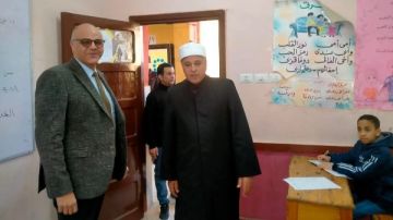 محافظ القليوبية يتفقد انطلاق امتحانات الشهادتين الابتدائية والإعدادية الأزهرية