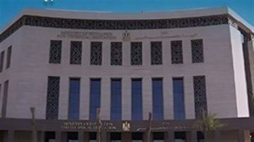 مشاجرة بين طالبتين بمدرسة بهتيم التجارية.. و التعليم تكشف التفاصيل