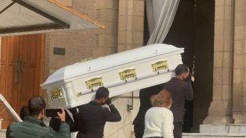 وصول جثمان الراحل مراد وهبه كنيسة مار مرقس للجنازة صور