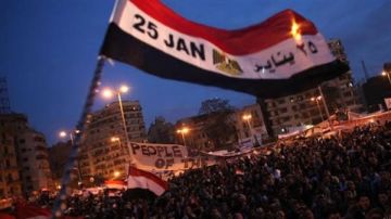 حزب الوعي: إنكار ثورة 25 يناير يمثل مخالفة صريحة للدستور المصري حزب الوعي: إنكار ثورة 25 يناير يمثل مخالفة صريحة للدستور المصري