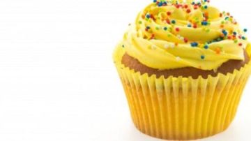 مختلفة وجميلة.. طريقة عمل كب كيك البرتقال