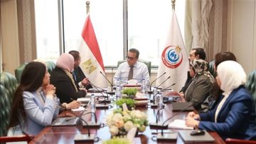 وزير الصحة يتابع مستجدات تكليف دفعة 2023 الطبية ويوجه بوضع آليات لتعزيز مهاراتهم