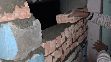 استجابة لشكاوى المواطنين.. محافظ قنا يأمر بإغلاق فتحات أسفل كوبري نجع حمادي استجابة لشكاوى المواطنين.. محافظ قنا يأمر بإغلاق فتحات أسفل كوبري نجع حمادي