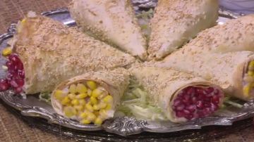 طريقة عمل أقماع التورتيلا بحشوة الدجاج والمشروم طريقة عمل أقماع التورتيلا بحشوة الدجاج والمشروم