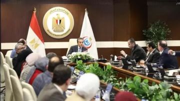 وزير الصحة يتابع مستجدات المرحلتين الثانية والثالثة من منظومة التأمين الصحي الشامل