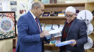 أمين الأعلى للأزهر يتفقد أنشطة جناح الأزهر بمعرض الكتاب