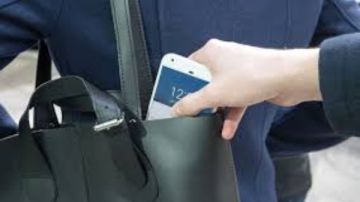 تحرك برلماني ضد إلغاء الإعفاء الاستثنائي للموبايلات الواردة من الخارج