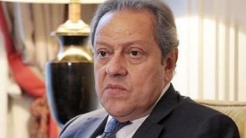 منير فخري عبد النور يوجه تهنئة لرجال الشرطة وشباب الثورة