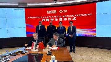 وزير الكهرباء يشهد توقيع اتفاقية لتوطين صناعة الخلايا الشمسية