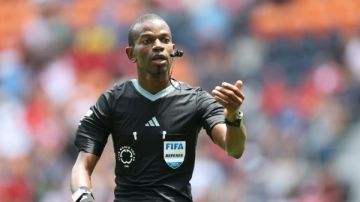 طاقم تحكيم سنغالي يقود مواجهة الجزائر ونيجيريا في ربع نهائي أمم إفريقيا