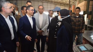 الصعيد يشهد نهضة استثمارية.. وزير الاستثمار يتفقد مشروعات صناعية رائدة بالمنطقة الحرة بقفط