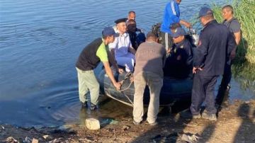 اليوم الثاني.. جهود مكثفة للبحث عن جثـ.مان صغير في ترعة الرياح البحيري اليوم الثاني.. جهود مكثفة للبحث عن جثـ.مان صغير في ترعة الرياح البحيري