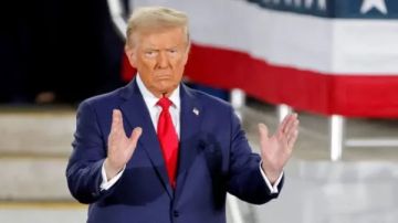 ترامب: أسطول حربي أمريكي ضخم يتجه إلى الشرق الأوسط