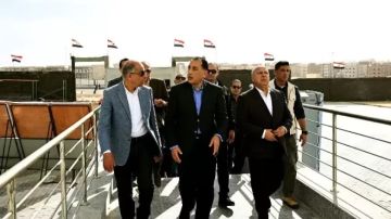 رئيس الوزراء يتفقد الموقف الإقليمي في مدينة المنيا الجديدة