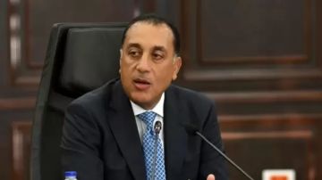 رئيس الوزراء يتفقد مستشفى هليوبوليس ويفتتح كليوباترا التجمع سكاى اليوم رئيس الوزراء يتفقد مستشفى هليوبوليس ويفتتح كليوباترا التجمع سكاى اليوم