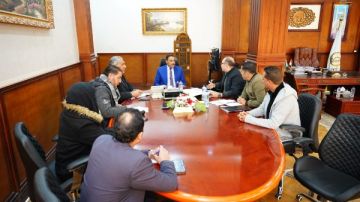 رصف وتطوير 100 كيلومتر طرق داخل مدينة مرسي مطروح رصف وتطوير 100 كيلومتر طرق داخل مدينة مرسي مطروح