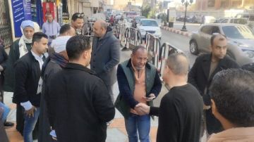 محافظ قنا يشدد بضرورة تيسير الإجراءات للمواطنين بالإدارات الهندسية محافظ قنا يشدد بضرورة تيسير الإجراءات للمواطنين بالإدارات الهندسية