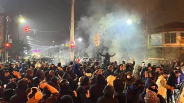 المدعي العام الإيراني: المشارك في الاحتجاجات عدو لله و يواجه عقوبة الإعدام