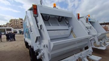 دفعة جديدة.. سيارات المكبس لدعم منظومة النظافة بمحافظة بورسعيد صور دفعة جديدة.. سيارات المكبس لدعم منظومة النظافة بمحافظة بورسعيد صور