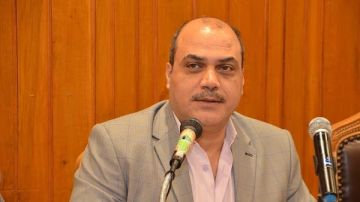 شهادة شاهد ومشاهد.. ماذا قال محمد الباز عن كتاب أحمد موسى أسرار؟ شهادة شاهد ومشاهد.. ماذا قال محمد الباز عن كتاب أحمد موسى أسرار؟