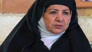 فيديو متداول للفنانة هدى شعراوي مع خادمتها يثير الجدل فيديو متداول للفنانة هدى شعراوي مع خادمتها يثير الجدل