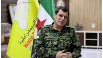 قائد قسد: الحكومة السورية تواصل هجماتها المكثفة على مدن الحسكة وريفها ومدينة كوباني قائد قسد: الحكومة السورية تواصل هجماتها المكثفة على مدن الحسكة وريفها ومدينة كوباني