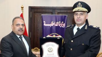 محافظ الشرقية يهنئ رجال الأمن بعيد الشرطةالـ 74