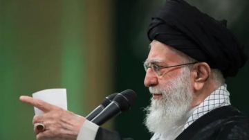 سفير أمريكي سابق في تل أبيب: ترامب يسعى لاغتيال خامنئي خلال أيام سفير أمريكي سابق في تل أبيب: ترامب يسعى لاغتيال خامنئي خلال أيام