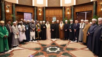 شيخ الأزهر يؤكد لضيوف الأوقاف على أهمية توظيف الذكاء الاصطناعي بما يخدم المجتمعات شيخ الأزهر يؤكد لضيوف الأوقاف على أهمية توظيف الذكاء الاصطناعي بما يخدم المجتمعات