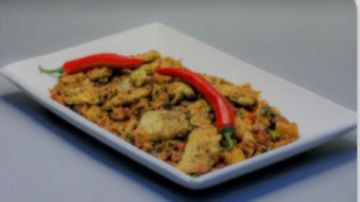 جديدة وغير تقليدية.. طريقة عمل دجاج حار بالقرع والفاصوليا