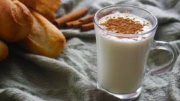 سر الكافيهات.. طريقة عمل السحلب باحترافية سر الكافيهات.. طريقة عمل السحلب باحترافية