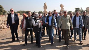 أهم ملفات التنمية بجنوب البحر الأحمر.. توسعة مطار مرسى علم وتوفير أراضي سياحية مناسبة