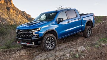 جنرال موتورز تعود بقوة.. محركات V8 وهجينة لشاحنات الجيل الجديد