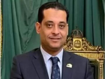 محمد نشأت العمدة: عقب استلامه كارنيه العضوية: دعم الصناعة والتعليم والصحة أولوية تشريعية لتعزيز الإنتاج