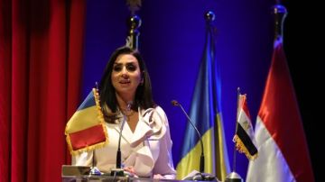 منة الشرقاوي: معرض الكتاب مساحة للحوار الثقافي واكتشاف العالم عبر المعرفة