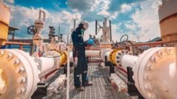 أسهم شركات النفط الكندية تهبط بعد أزمة فنزويلا وتصاعد المخاوف الجيوسياسية