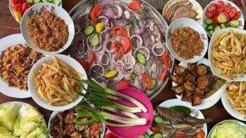 القصة الكاملة فسيخ على مائدة الأسرة.. منزل يتحول إلى غرفة طوارئ بسوهاج عقب إصابة 10 من أفراده القصة الكاملة فسيخ على مائدة الأسرة.. منزل يتحول إلى غرفة طوارئ بسوهاج عقب إصابة 10 من أفراده