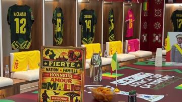 شاهد.. غرفة ملابس منتخبي السنغال ومالي قبل اللقاء في كأس أمم إفريقيا شاهد.. غرفة ملابس منتخبي السنغال ومالي قبل اللقاء في كأس أمم إفريقيا