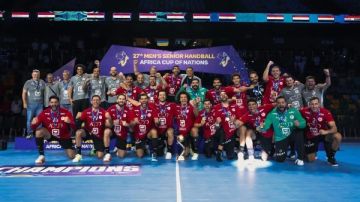 اتحاد الكرة يهنئ منتخب اليد بعد التتويج بلقب أمم إفريقيا اتحاد الكرة يهنئ منتخب اليد بعد التتويج بلقب أمم إفريقيا